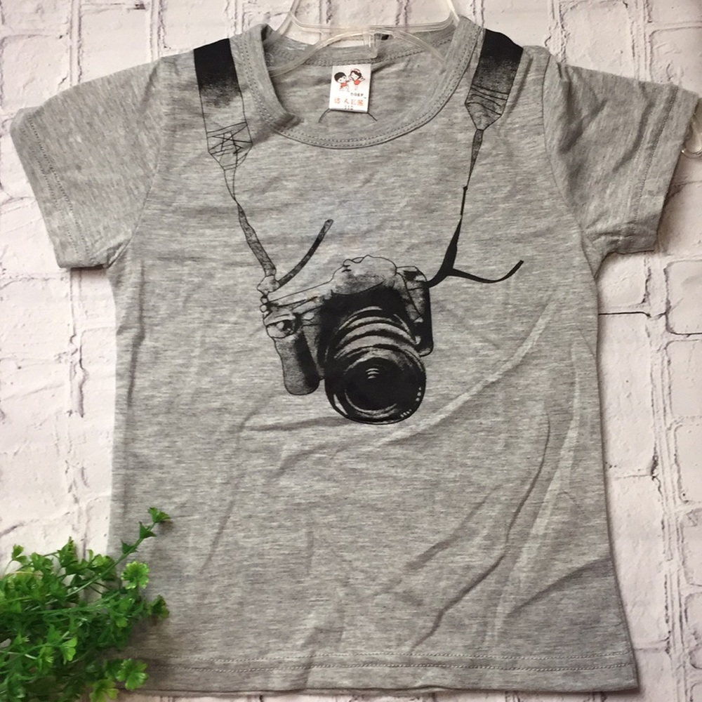HP Boutique Super Cute Gray Tourist Tee • So Soft NEW Little Future Vlogger
